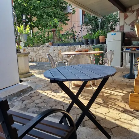 Akaju Apartament *